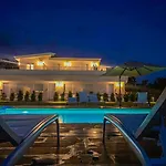 Sunsea - Enjoy Your Family Apart Otel