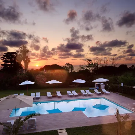 Sunsea - Enjoy Your Family Apartahotel Capo Vaticano